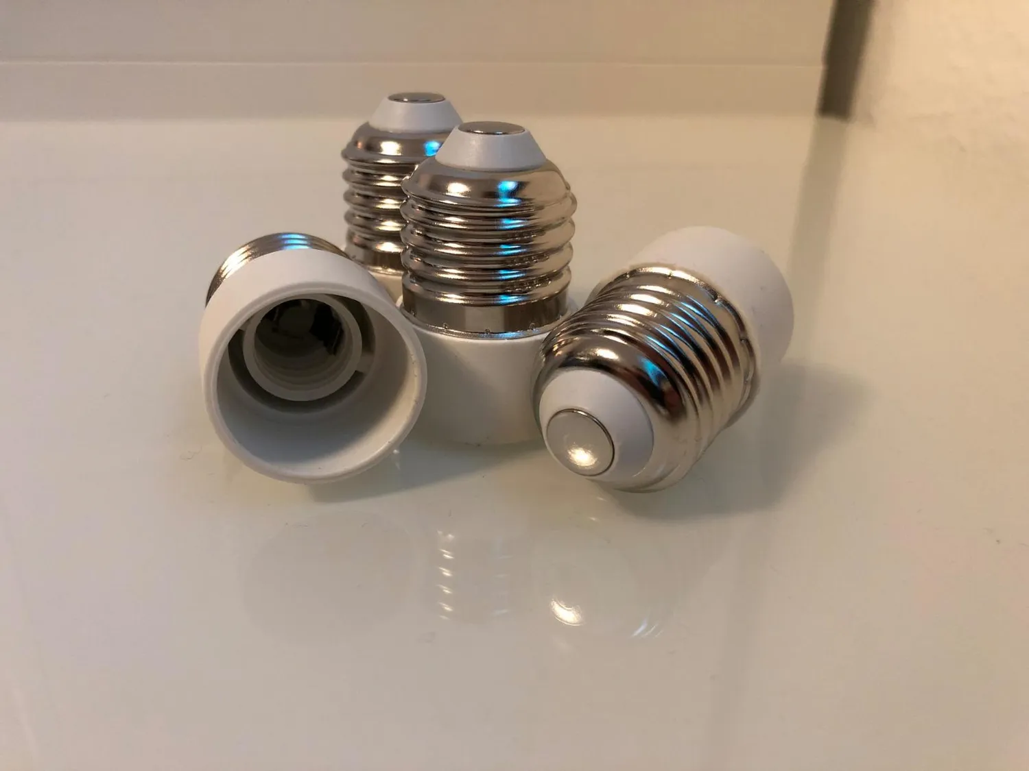 EAZY CASE E27 auf E14 Lampensockel Adapter Weiß 4er Set