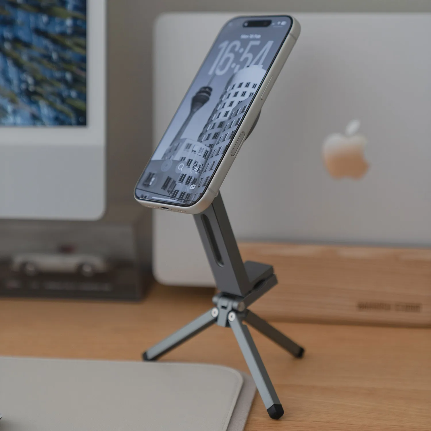 arktis Tripod 360 iPhone MagSafe Halterung schwarz