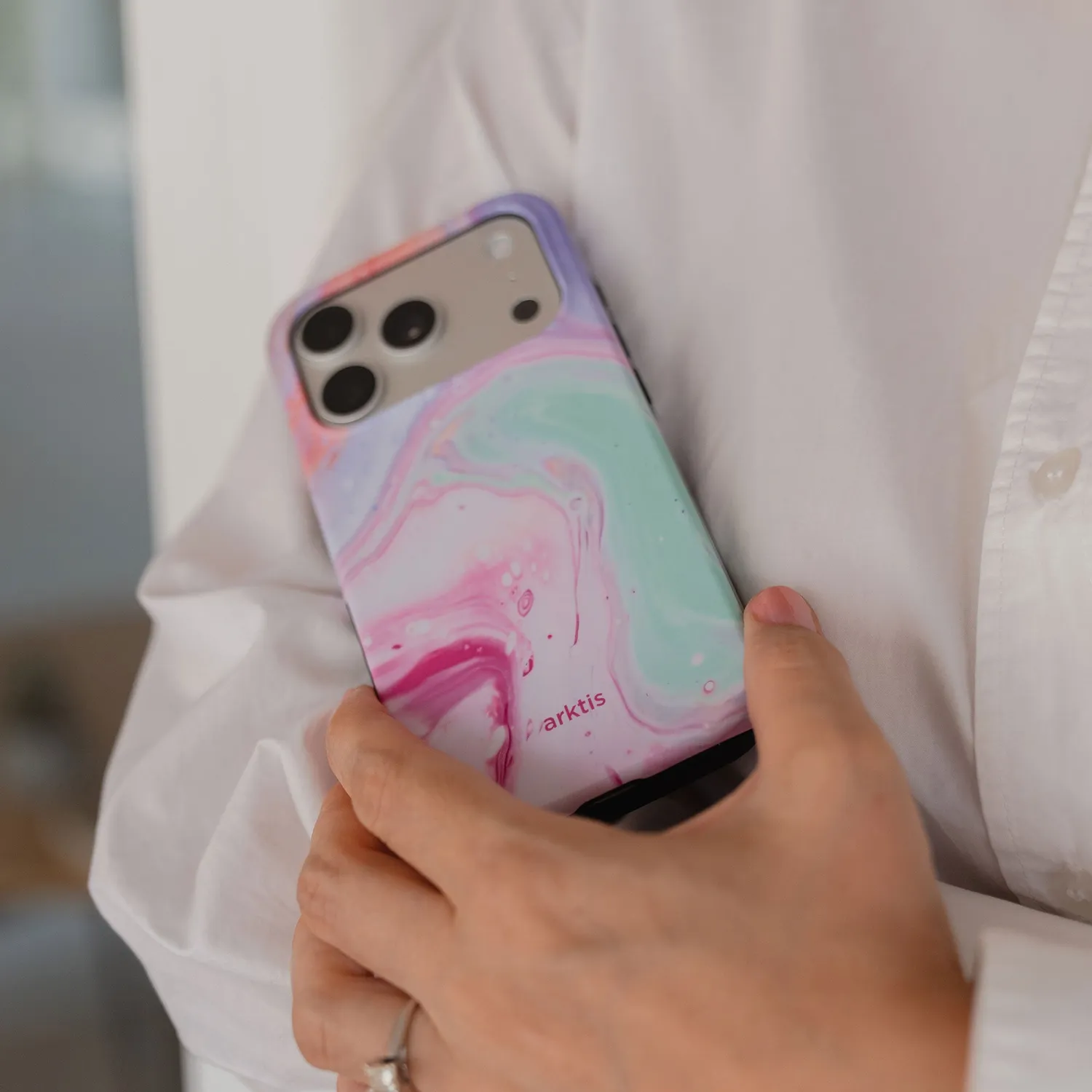arktis Neo Marble iPhone 16e Hülle MagSafe