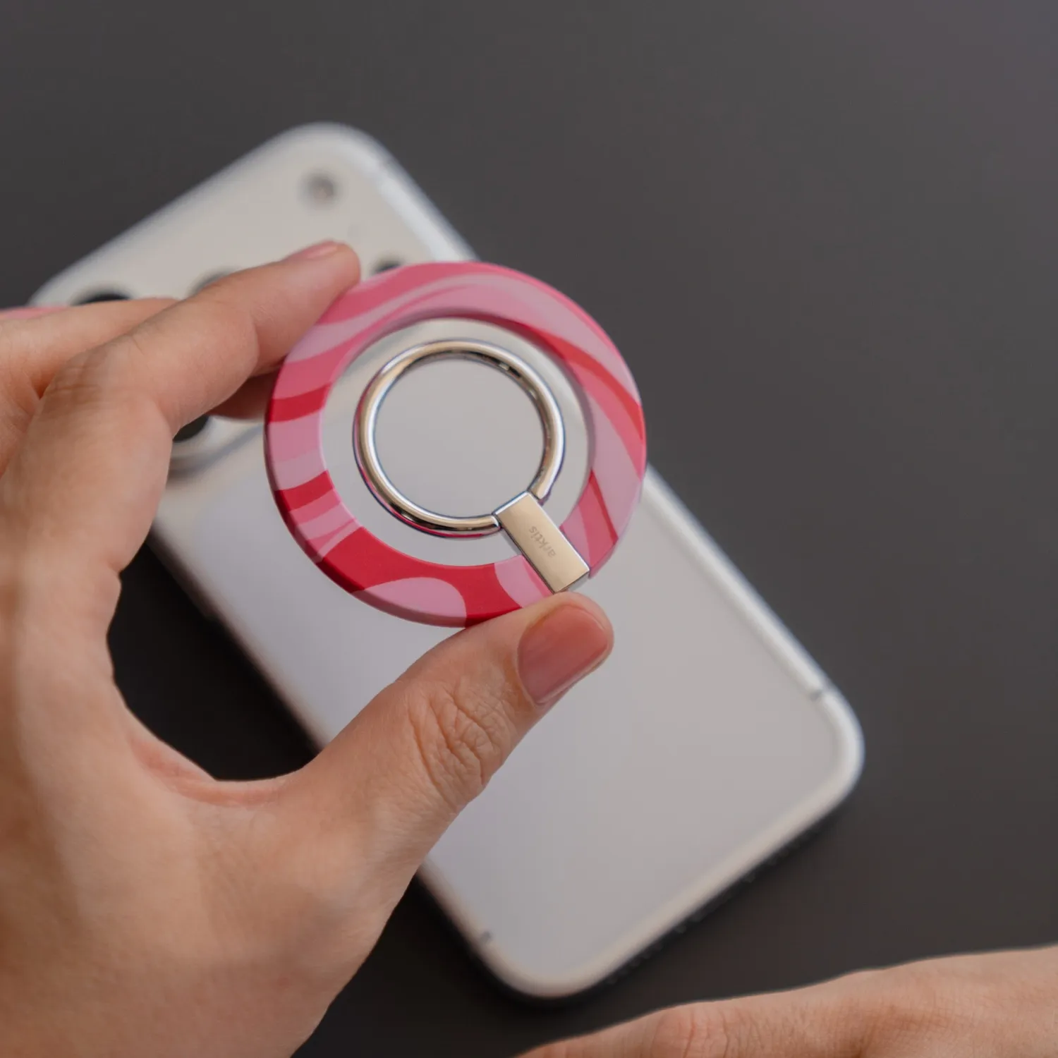 arktis Aura Pink MagSafe Ringhalter N52