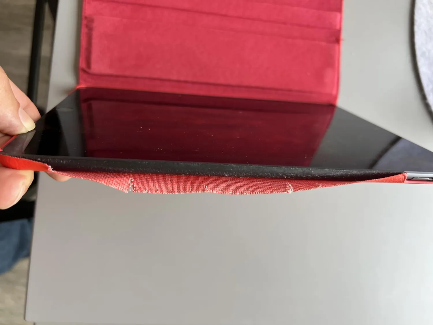 EAZY CASE iPad Air 6 10,9 Zoll Tablethülle 360° Rot drehbar