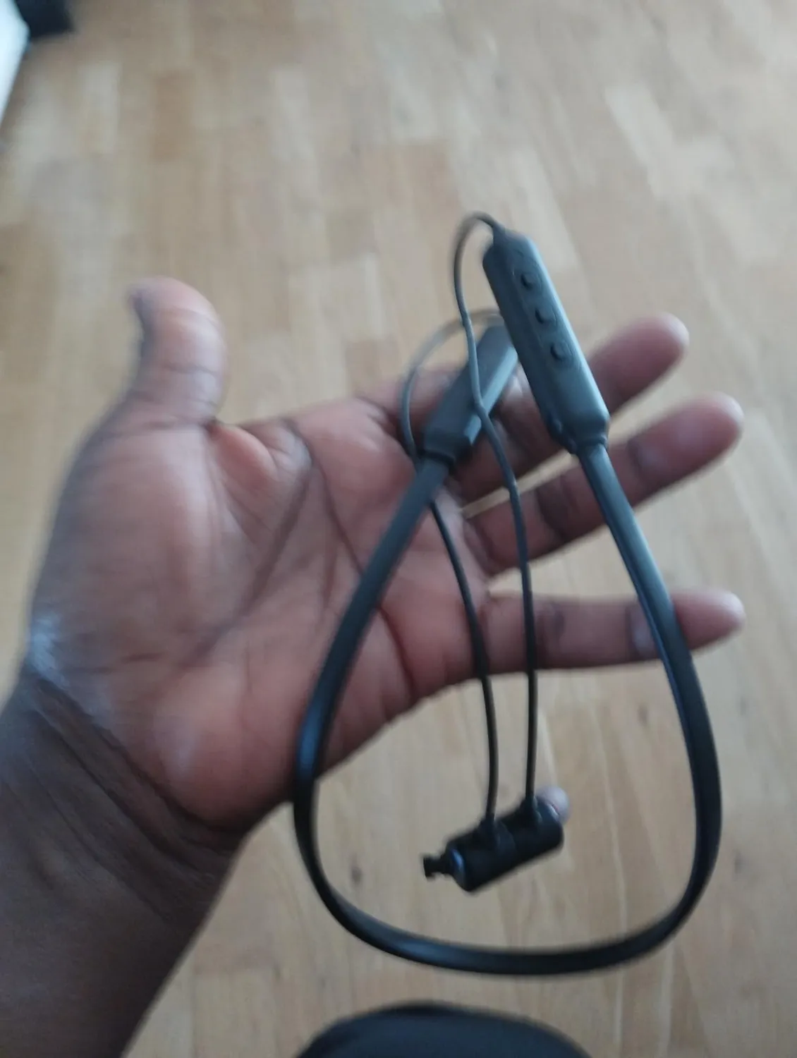 YATWIN Sport Bluetooth Kopfhörer In-Ear Schwarz IPX7