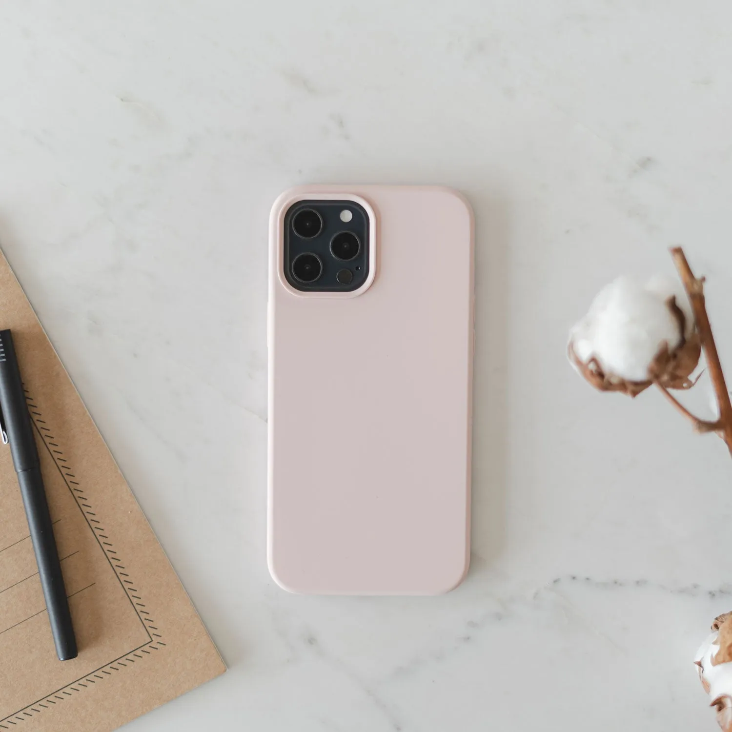 arktis Silikon iPhone 14 Case Schwarz Mikrofaser