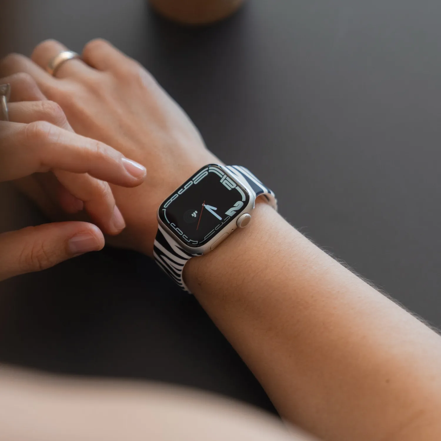arktisband Zebra Apple Watch Armband Silikon