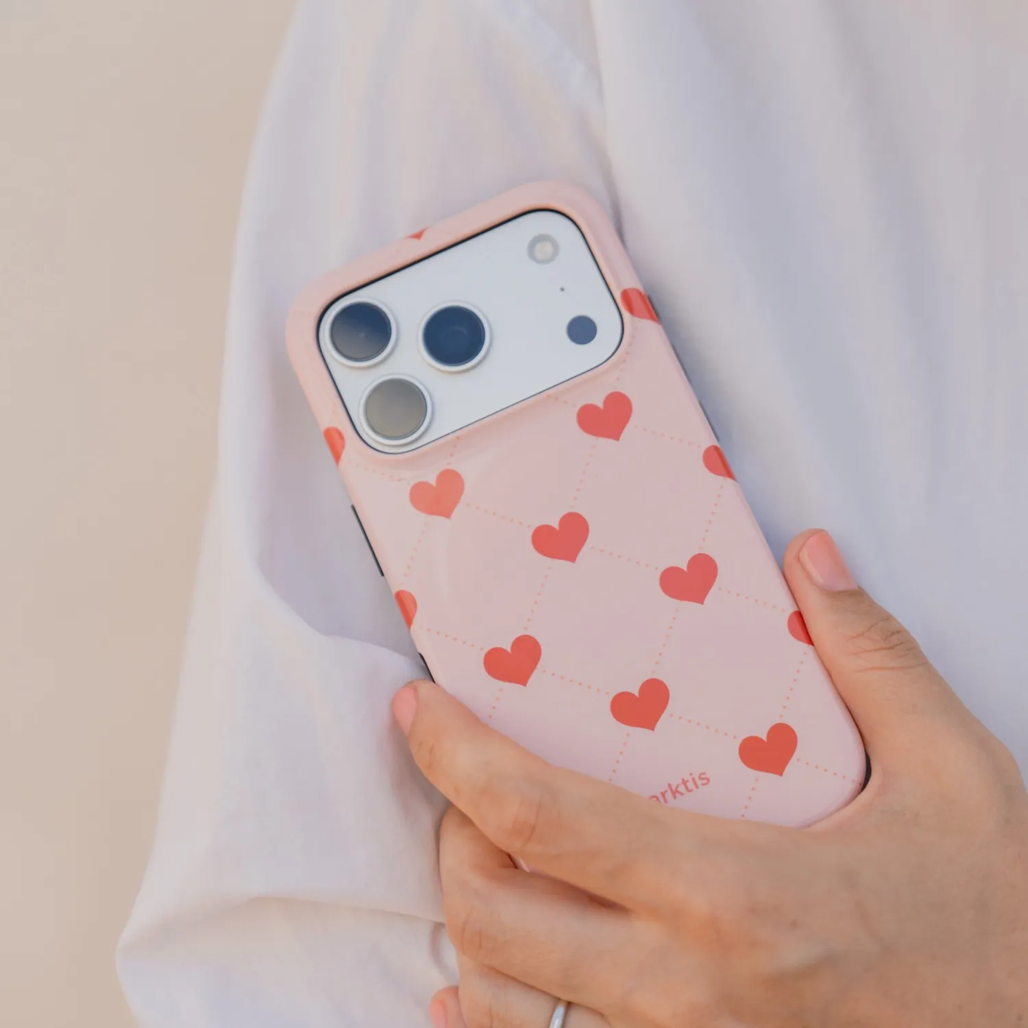 arktis Love iPhone 14 Hülle mit MagSafe – Print