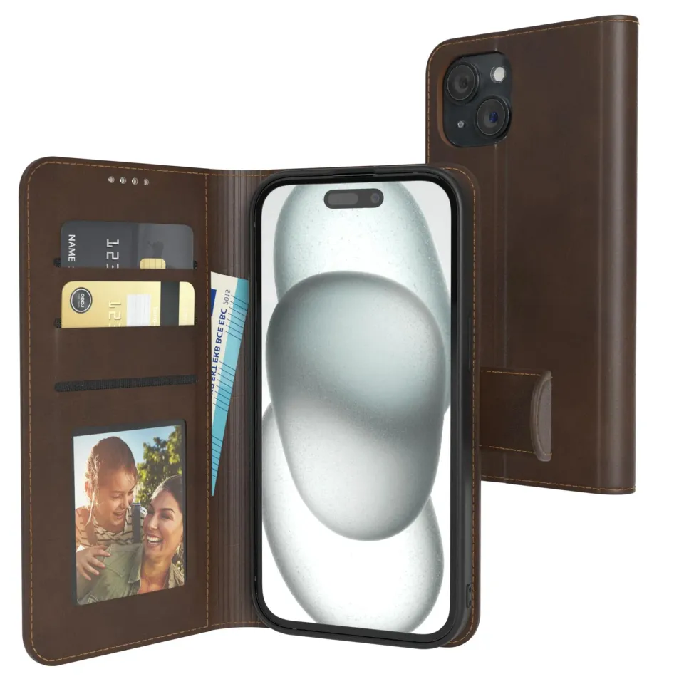 EAZY CASE iPhone 15 Klapphülle braun Kunstleder