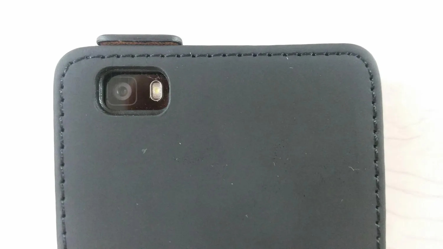 EAZY CASE Huawei P8 Lite 2015 Klapphülle Schwarz